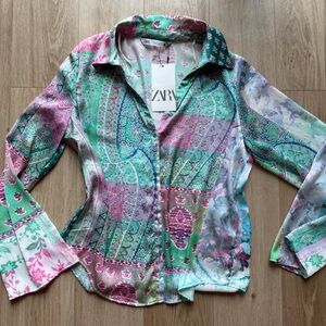Zara Green and Pink Graphic Button Down Shirt